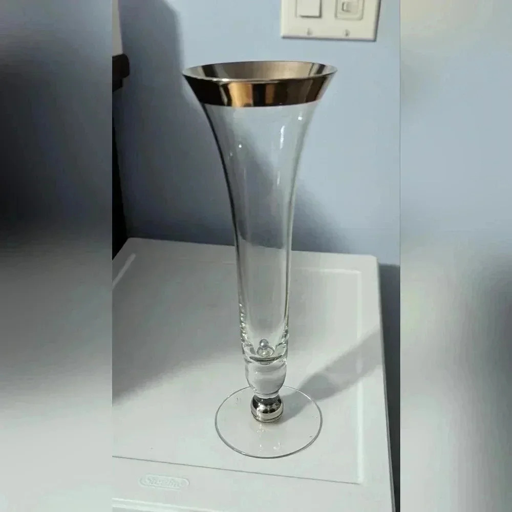 Slim Flower Vase (EUC)
